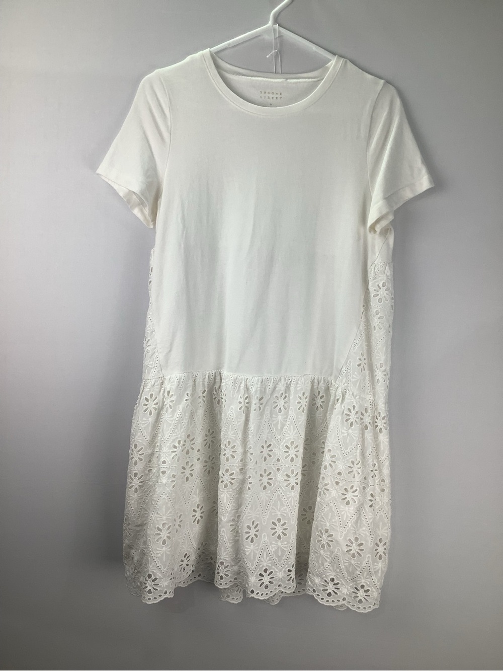 Kate Spade Broome Street Women's White Eyelet Tiered T Shirt Dress size M‎
